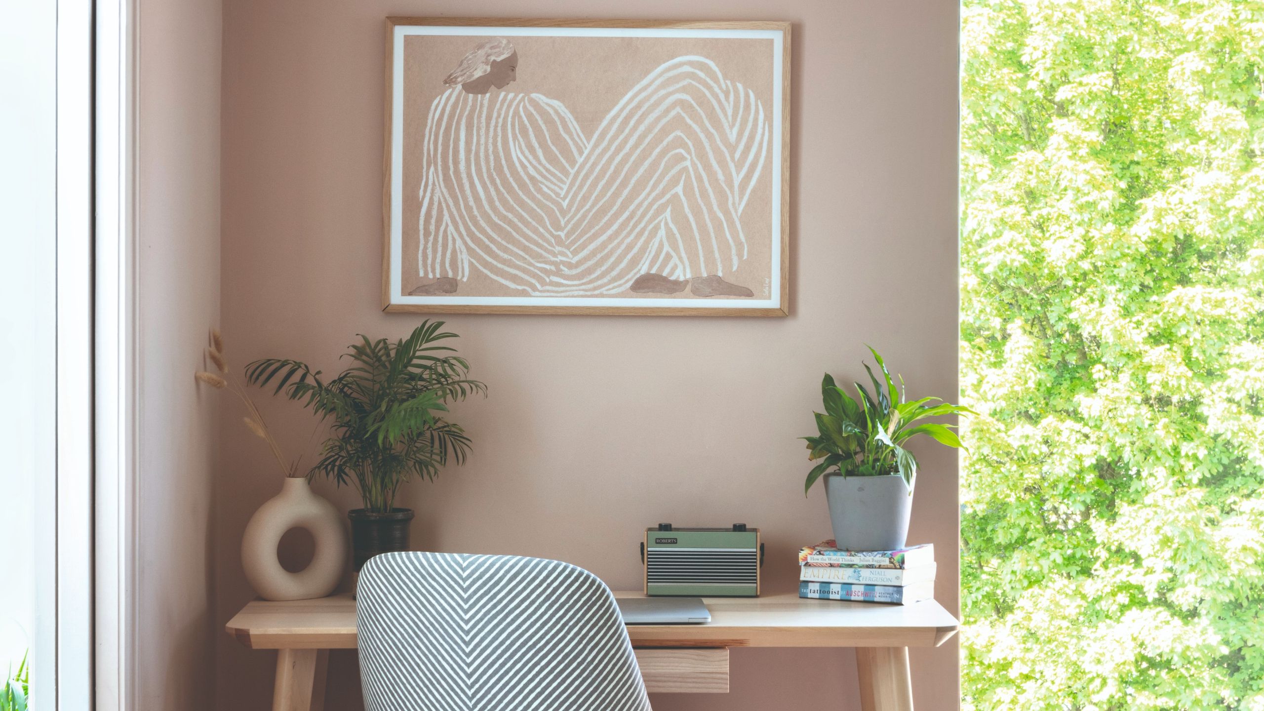 9 office palette to influence efficiency and focus in your WFH area